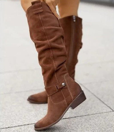 Women's Knee-High Boots - Stylish Comfort with Easy Zip Closure
