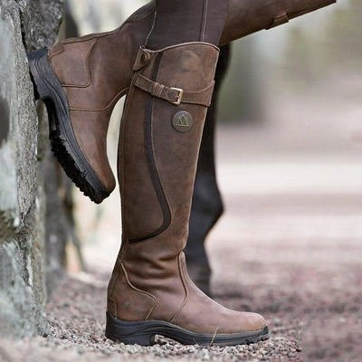 Women's Knee-High Waterproof Boots - Stylish Fit & All-Weather Traction