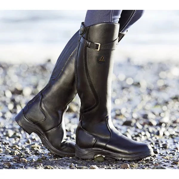 Women's Knee-High Waterproof Boots - Stylish Fit & All-Weather Traction